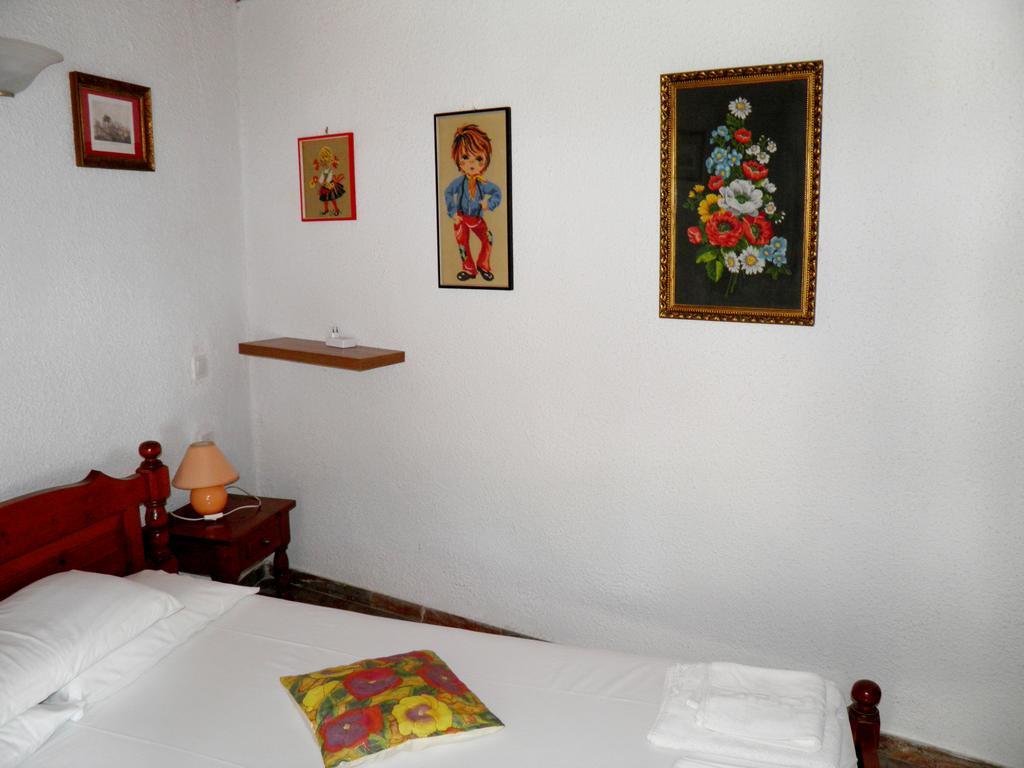 Akis Kontogialos-pelekas Apartmán *